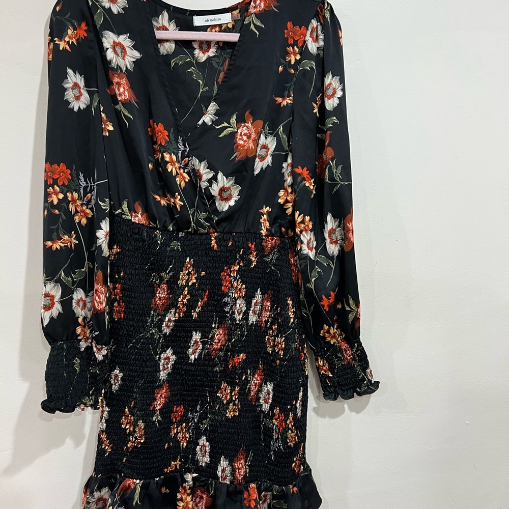 Floral Long Sleeve, short black dress with floral designer,  – Size M - Picture 3 of 11